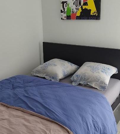 Studio Cosi Idealement Place Au Coeur De Ville Бурж Экстерьер фото